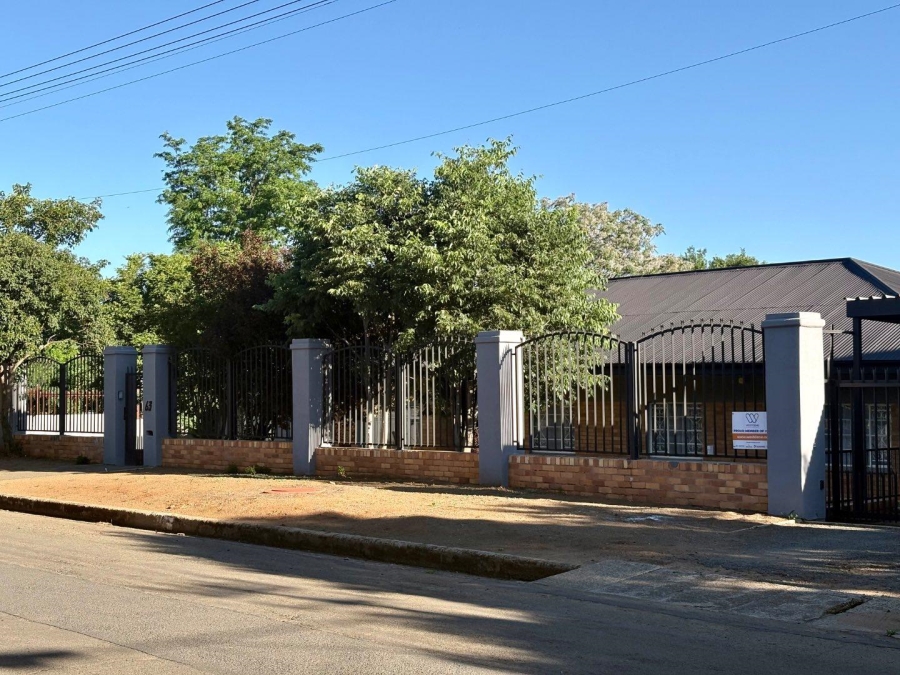 4 Bedroom Property for Sale in Westdene Free State